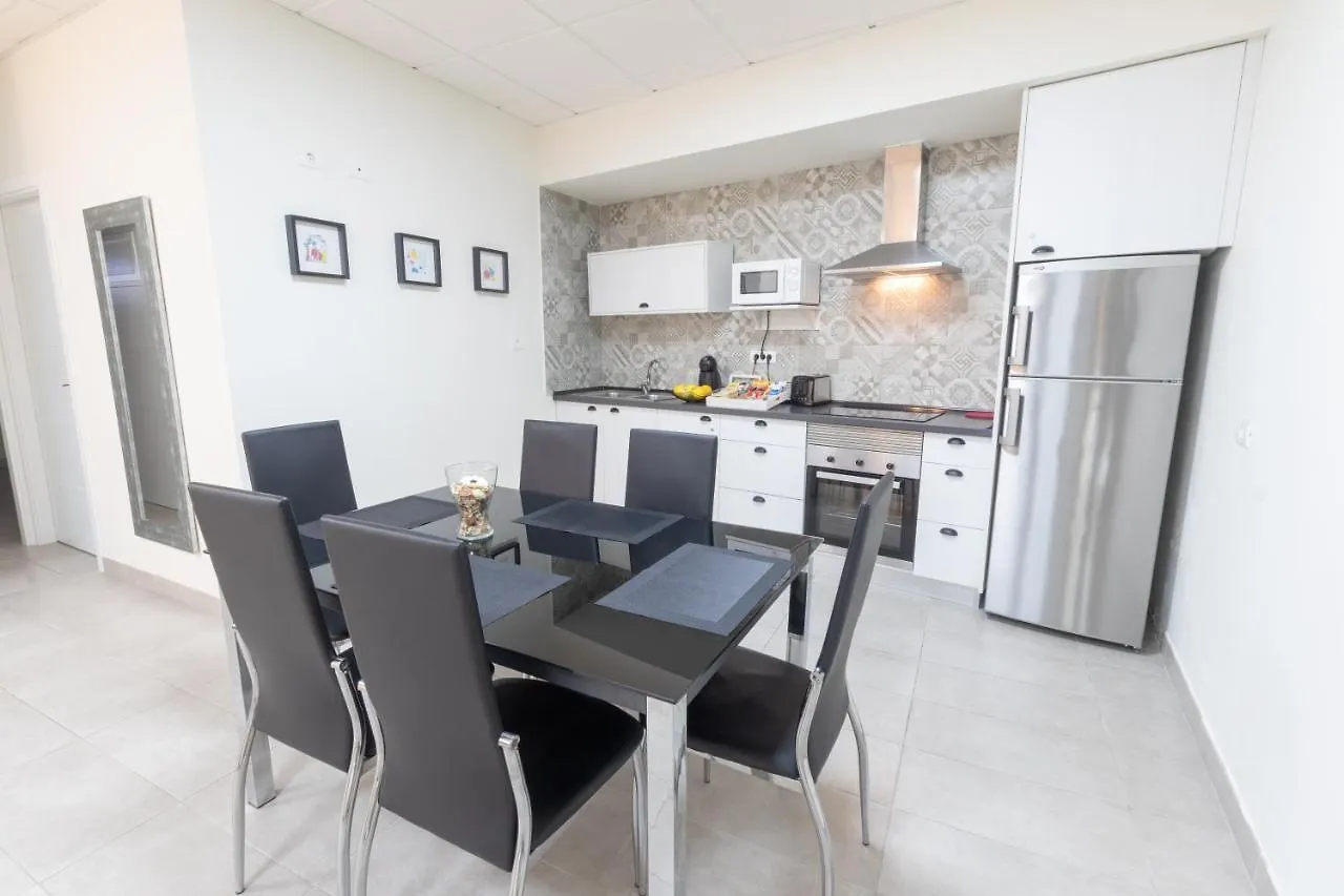 Apartment El Puente Holiday Home I- Airport 8,1K Ingenio